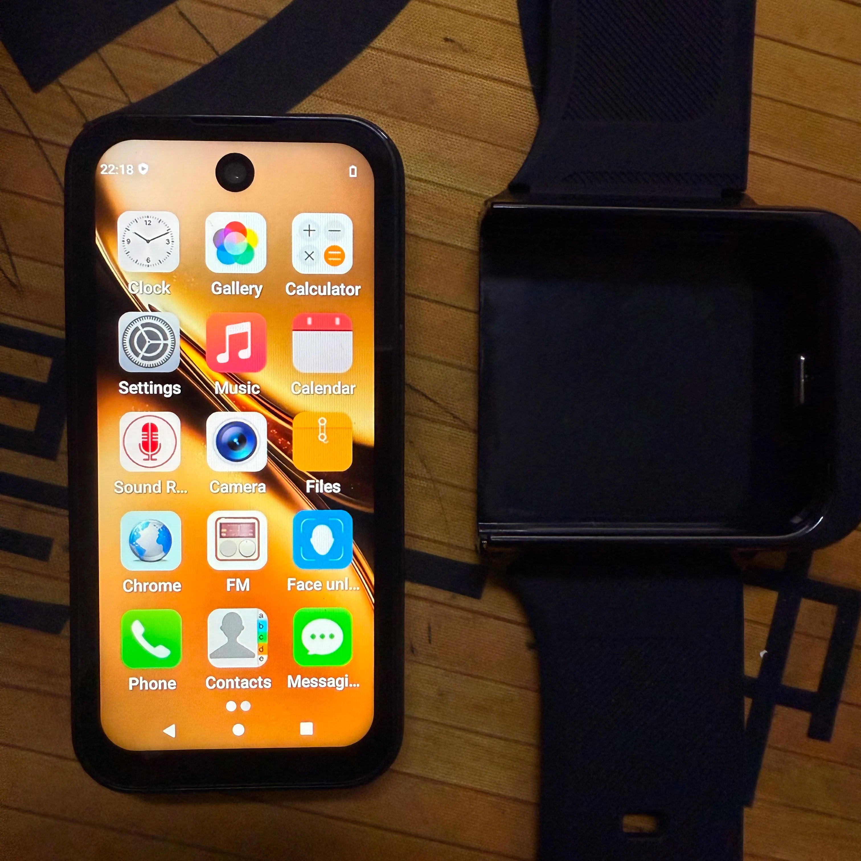 New PG999 Smartwatch Phone Touchscreen Global Connectivity Octa-core Processor GPS Dual SIM Dual Standby Android HD Camera WiFi
